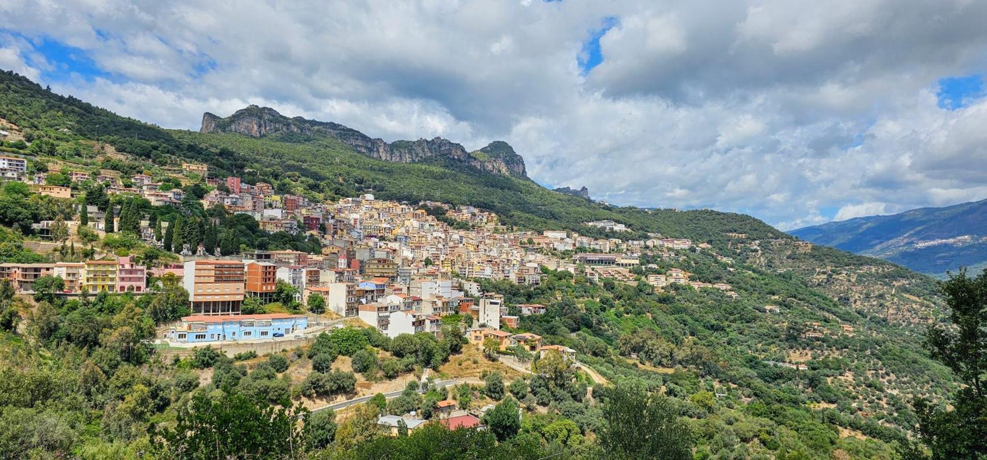 Da Nonna Assunta Apartamento Jerzu Exterior foto